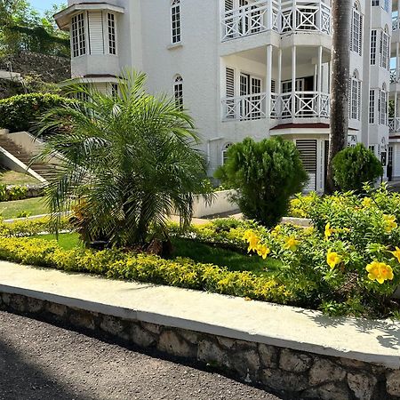 Falcon Islandview - Airport Pickup Available - 24Security Montego Bay Exterior foto