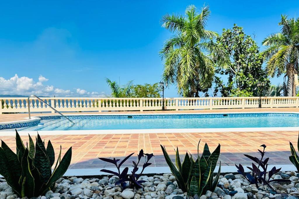 Falcon Islandview - Airport Pickup Available - 24Security Montego Bay Exterior foto